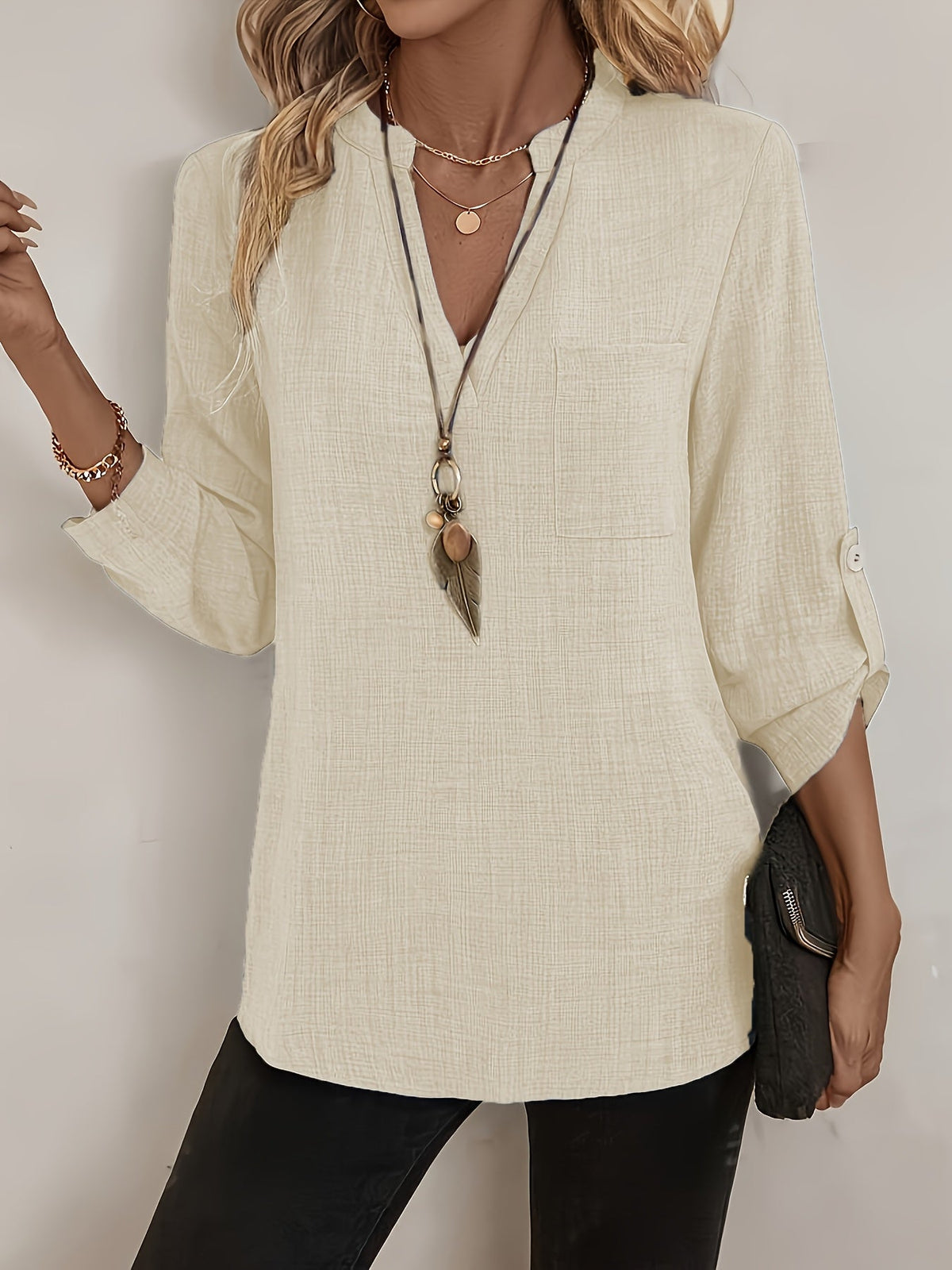 Iris™ | V-Neck Roll-Up Shirt