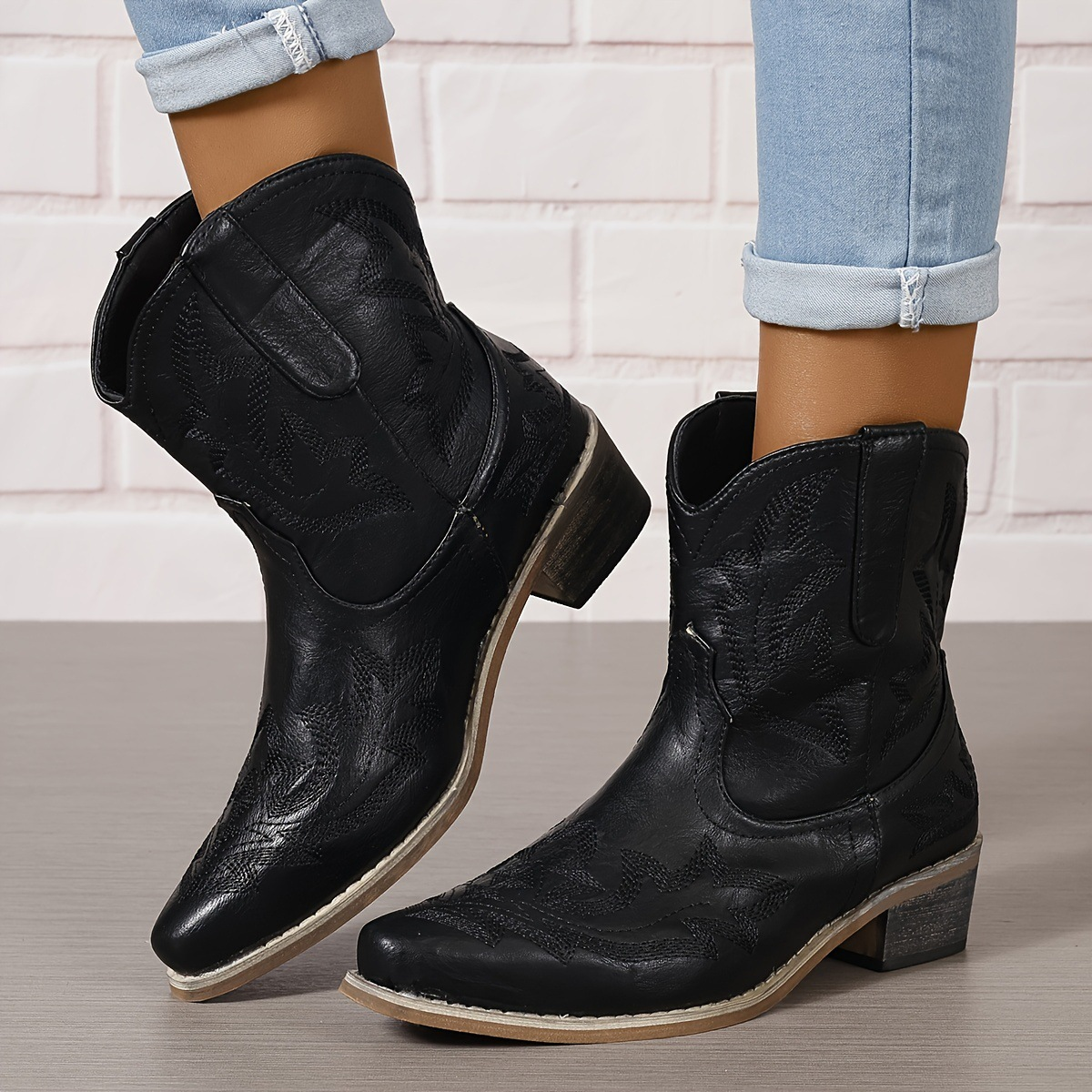 Christine | Vintage Embroidered Block Heel Western Boots