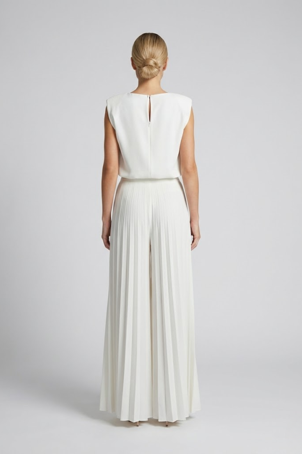 Bianca | Elegant Pleated Wide-Leg Jumpsuit for Women