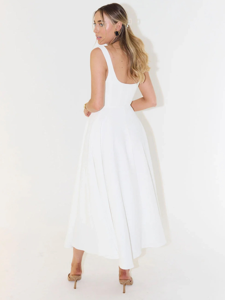 Romina | Flowing Maxi Dress