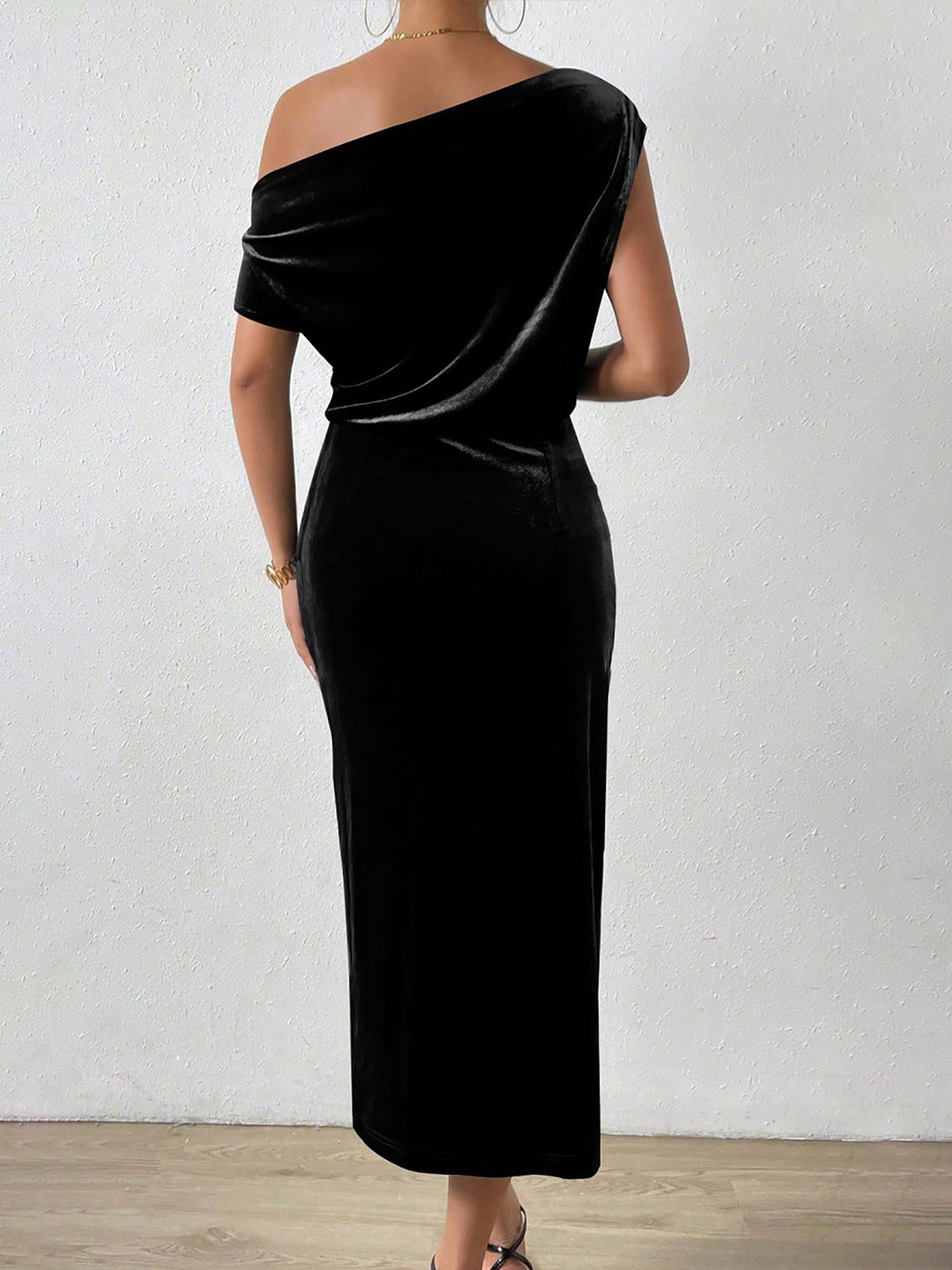 Sara | Velvet Midi Dress