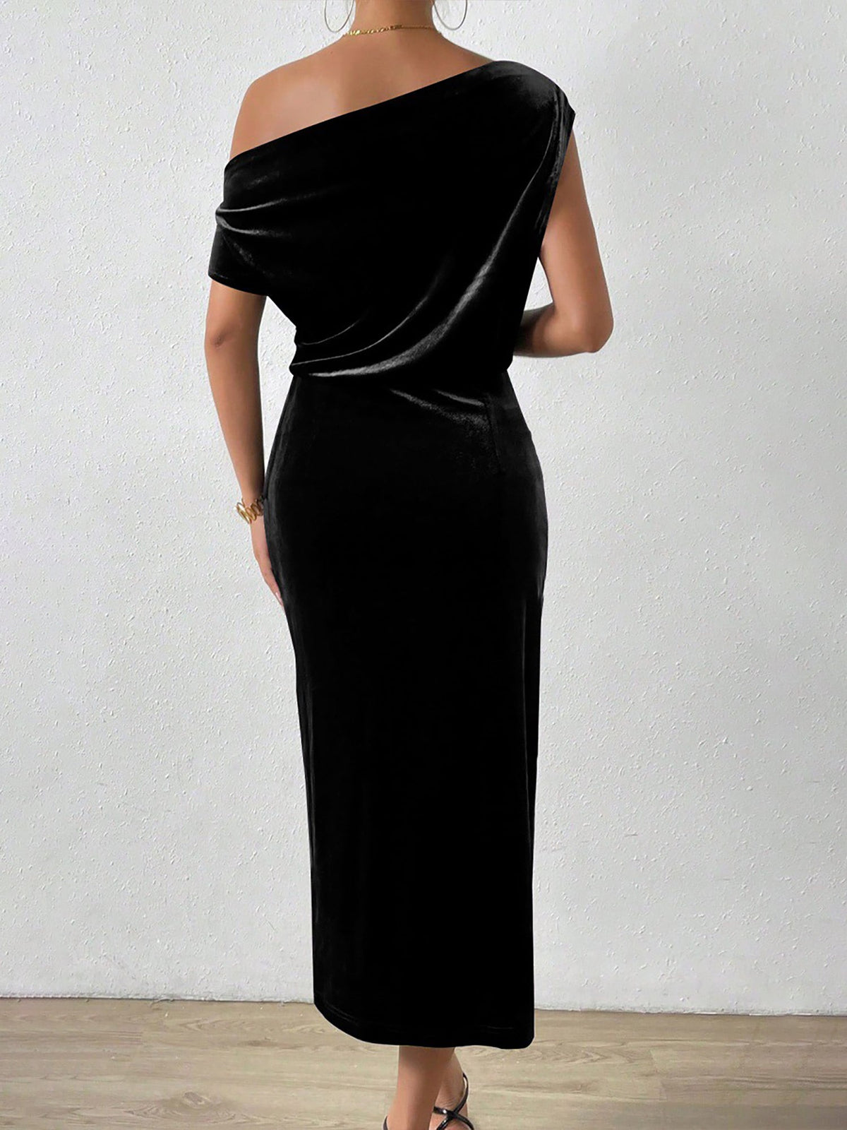 Sara | Velvet Midi Dress